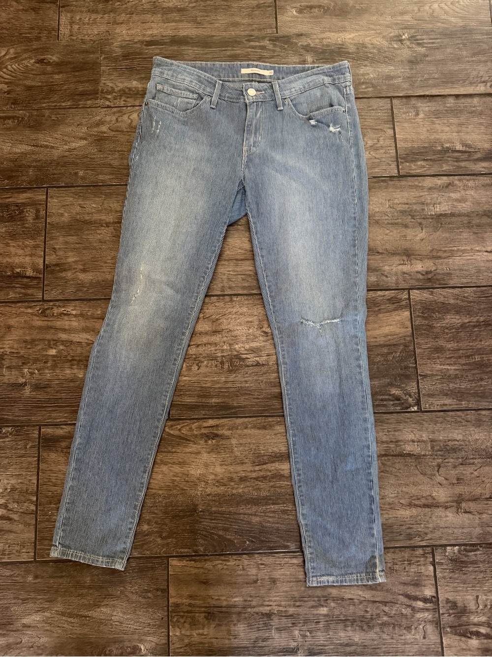 Levi's 711 Women's Pin Striped Skinny Jeans, Size 30 Retro Distressed
